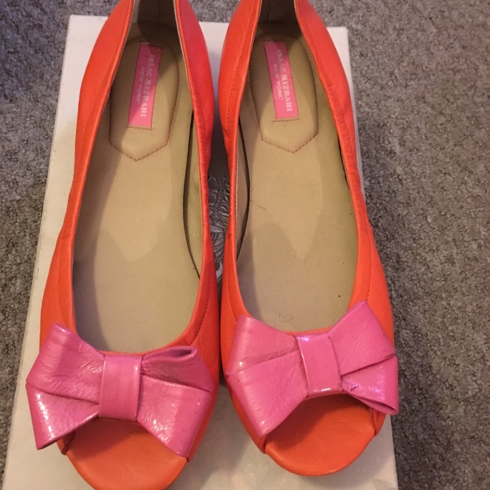 Cute casual Isaac Mizrahi flats
